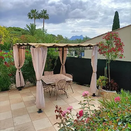 Entre Esterel Et Corniche D'or